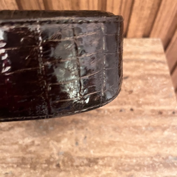 XOXO Vintage Brown Embossed Croc Pattern Purse Shoulder Bag GLOSSY - Picture 12 of 15